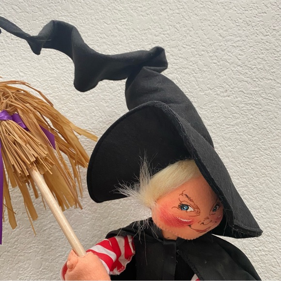 Vintage 1994 ANNALEE Doll Witch with Broom 20” Halloween Doll - Picture 2 of 15